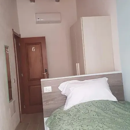 Гостевой дом Boutique Oriente Express Кальяри